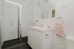 waratah real estate