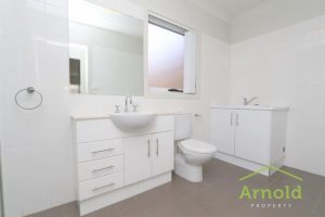 valentine real estate bathroom